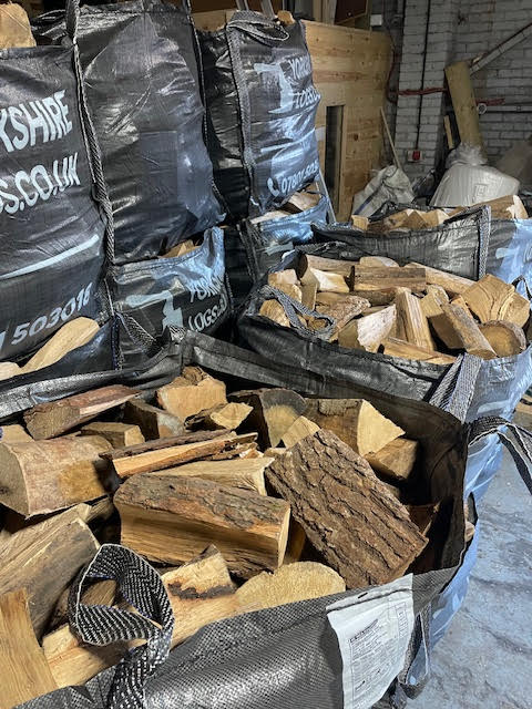 LARGE BULK BAG OF KILN DRIED HARDWOOD LOGS DELIVERED *YORKSHIRE AREA*