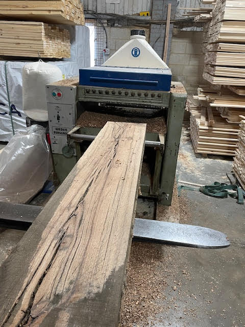 OAK HARDWOOD TIMBER BEAMS / POSTS / SLEEPERS