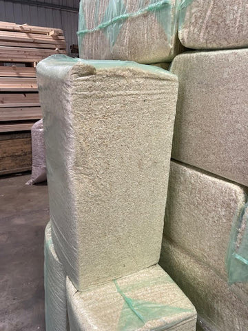 21KG PINE SOFTWOOD SHAVINGS / HORSE BEDDING BALES - £8.50 EACH