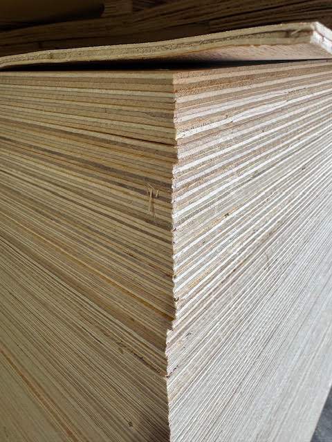5.5MM EXTERIOR GRADE HARDWOOD PLYWOOD CLASS 2 8FT X 4FT SHEET