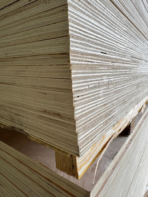 5.5MM EXTERIOR GRADE HARDWOOD PLYWOOD CLASS 2 8FT X 4FT SHEET