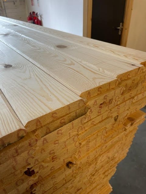 VGROOVE T&G PINE MATCHBOARD - 100 meters INC DELIVERY in 2.4m lengths